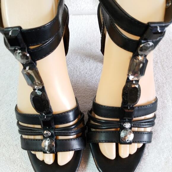 Jeweled t-strap stacked high heel sandals Apt. 9 - Picture 5 of 8